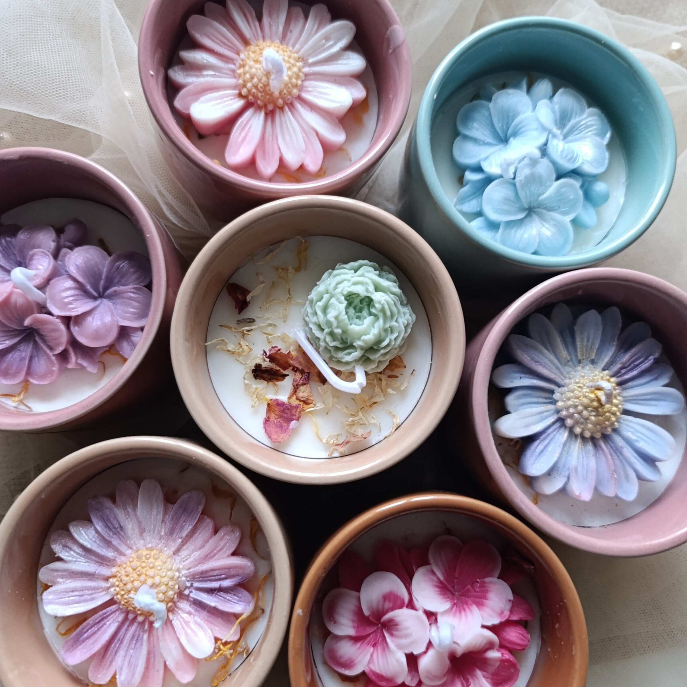 Velas en vaso de cerámica